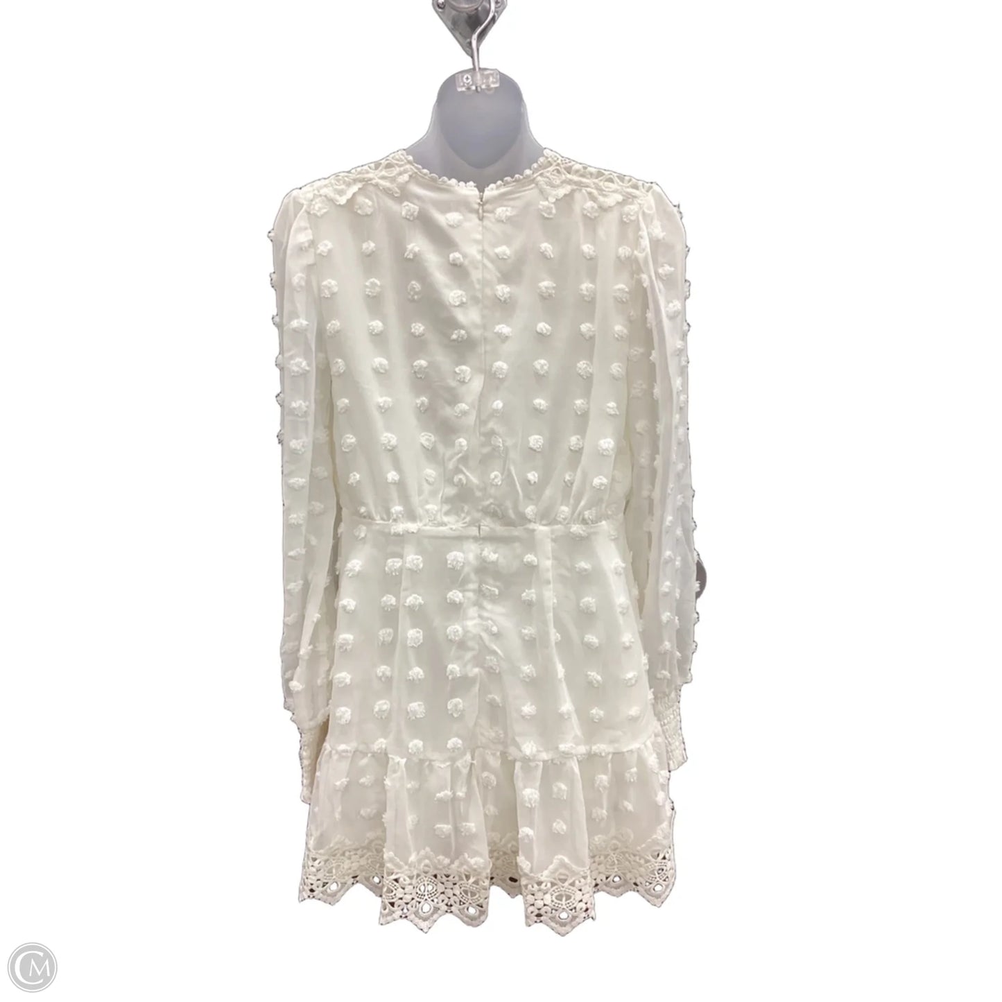 Dress Casual Short By Clothes Mentor In Cream, Size: M