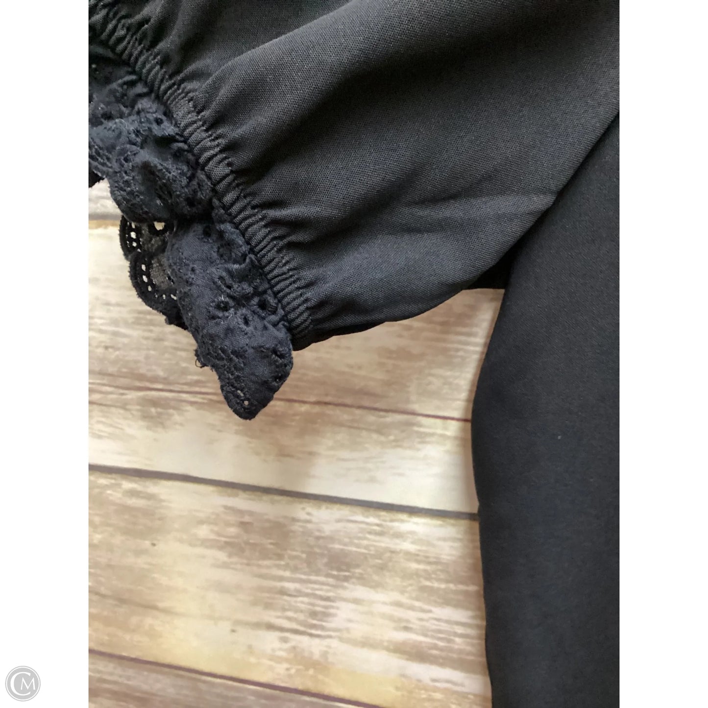 Blouse Short Sleeve By Clothes Mentor In Black, Size: Xl