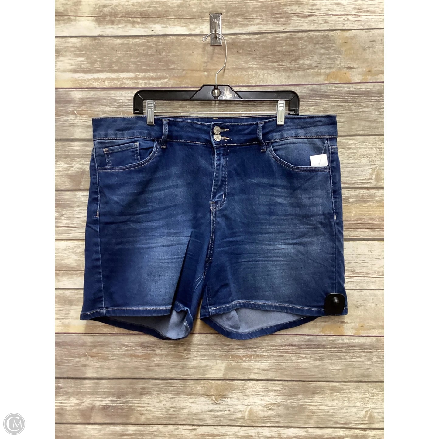 Shorts By Clothes Mentor In Blue Denim, Size: 18