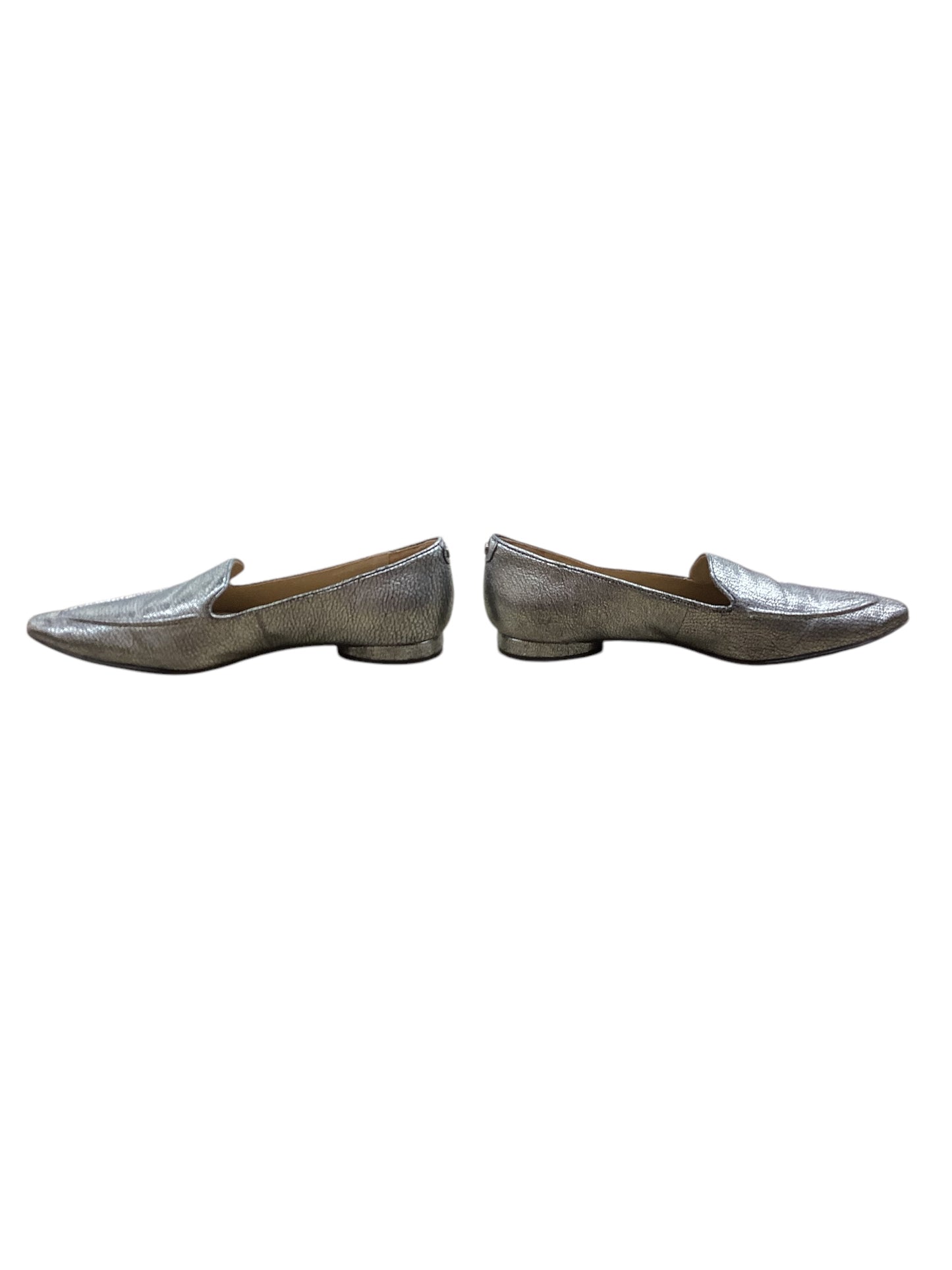 Shoes Flats By Naturalizer In Silver, Size: 8