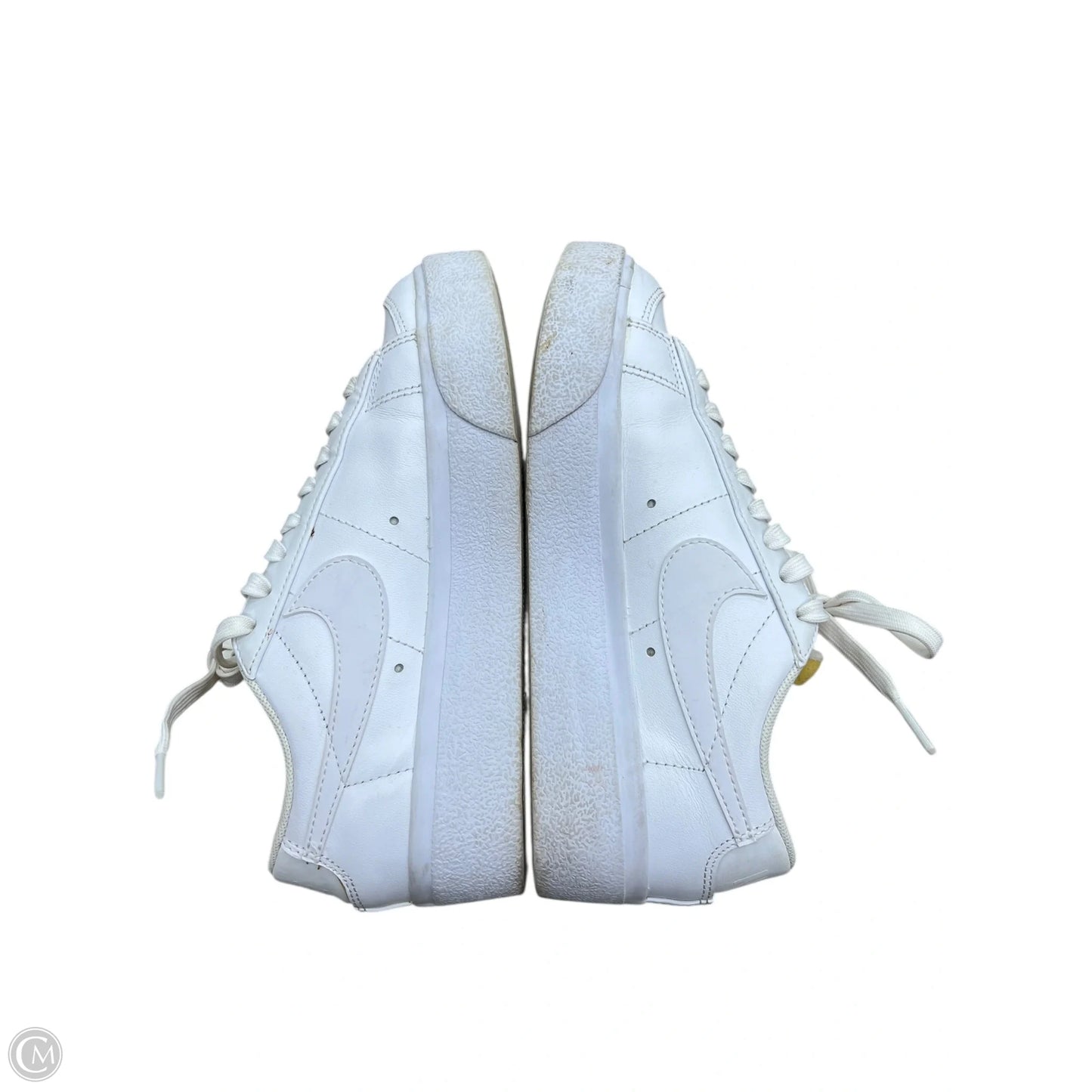Shoes Sneakers By Nike In White, Size: 5