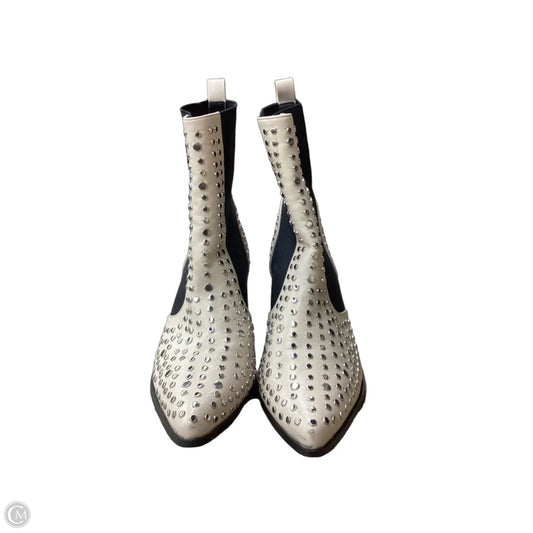 Boots Ankle Heels By Shu Shop In Cream & Silver, Size: 8.5