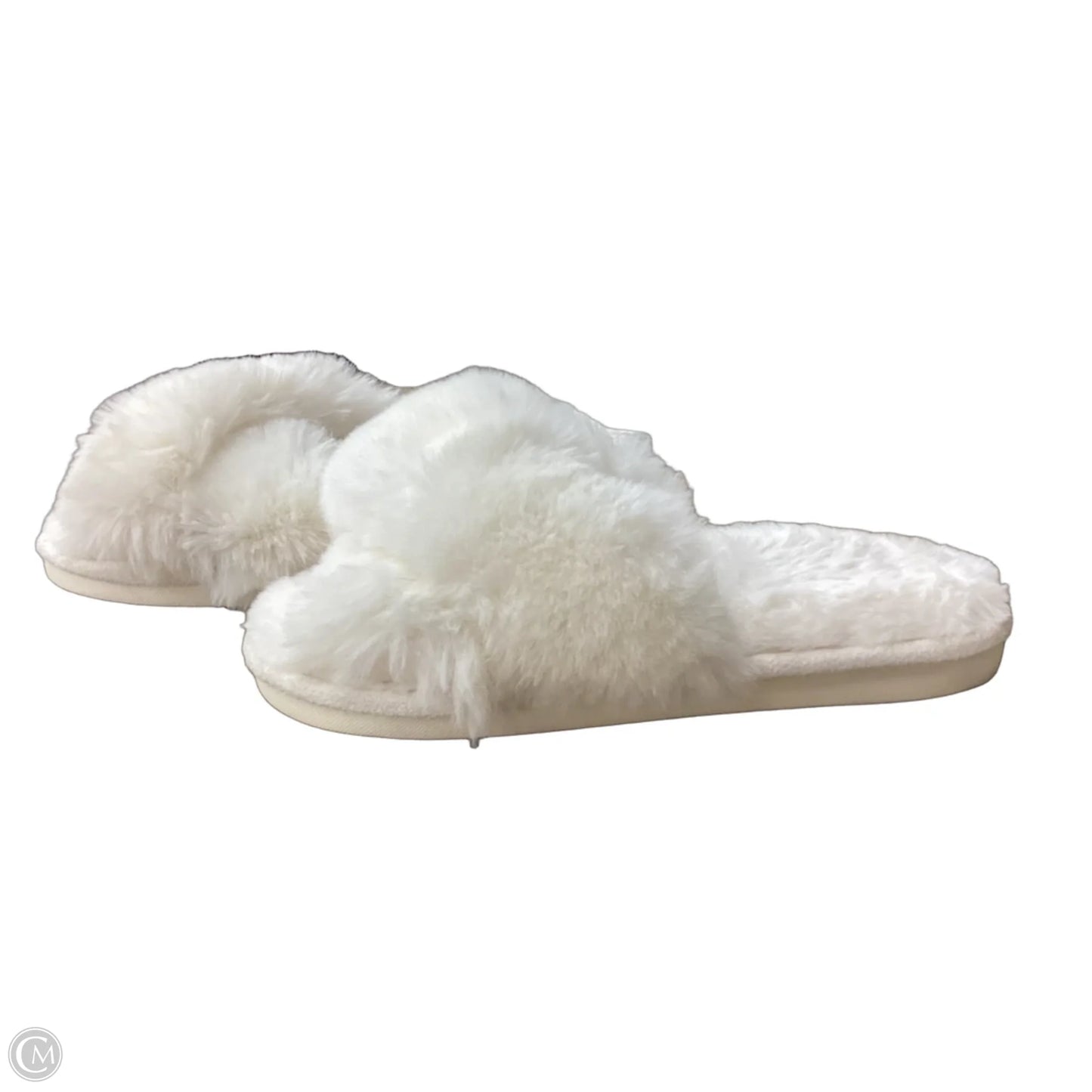 Slippers By Clothes Mentor In Cream, Size: 7