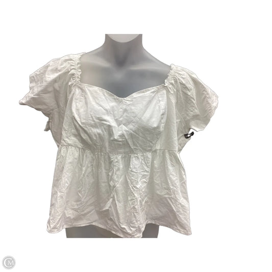 Top Short Sleeve By Old Navy In White, Size: 3x