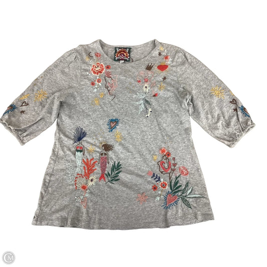 Top Short Sleeve By Johnny Was In Grey, Size: S