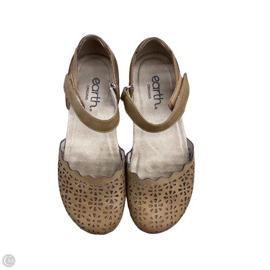 Shoes Flats By Earth Origins In Tan, Size: 6.5