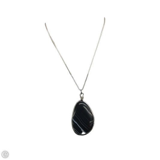 Necklace Pendant By Clothes Mentor