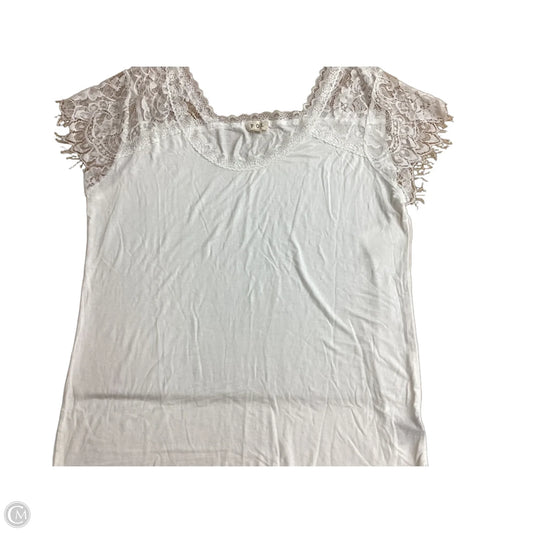 Top Short Sleeve Basic By Pol In White, Size: L