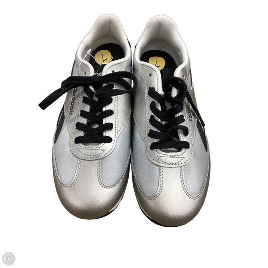 Shoes Athletic By Reebok In Silver, Size: 7