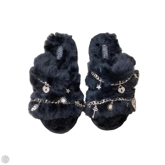 Sandals Flats By Wild Pair In Black, Size: 7