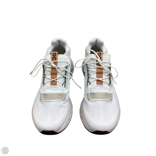 Shoes Athletic By Cmc In White, Size: 10.5