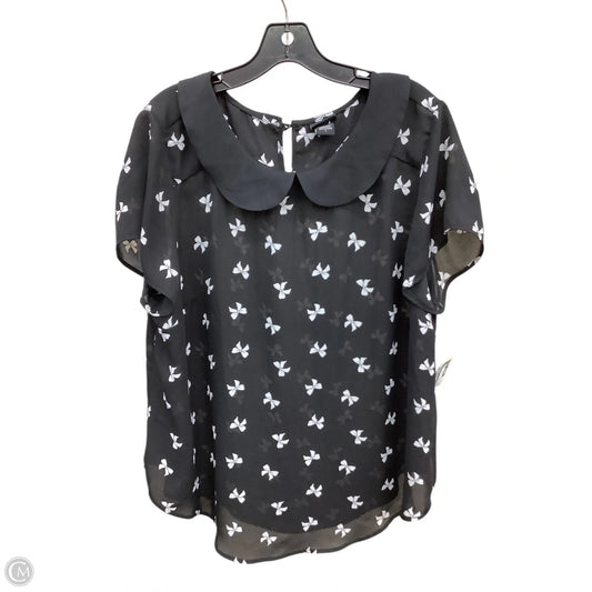 Top Short Sleeve By Torrid In Black & White, Size: 1x