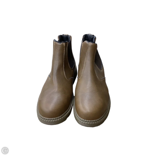 Boots Ankle Flats By Clothes Mentor In Brown, Size: 12