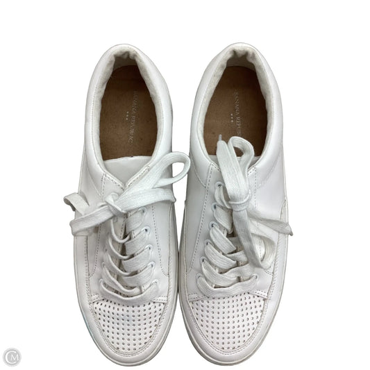 Shoes Sneakers By Banana Republic In White, Size: 7
