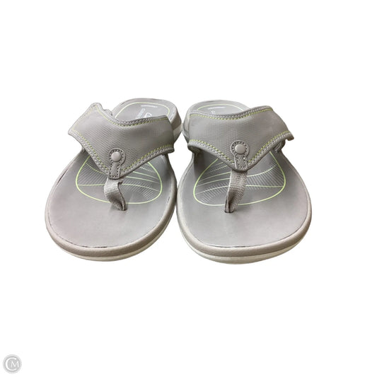 Sandals Flats By Clarks In Taupe, Size: 8