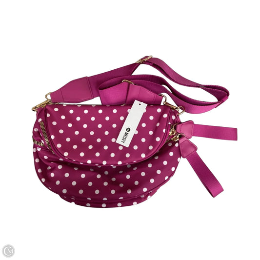Crossbody By Clothes Mentor, Size: Medium
