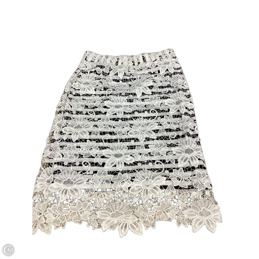 Skirt Midi By Clothes Mentor In Black & White, Size: S
