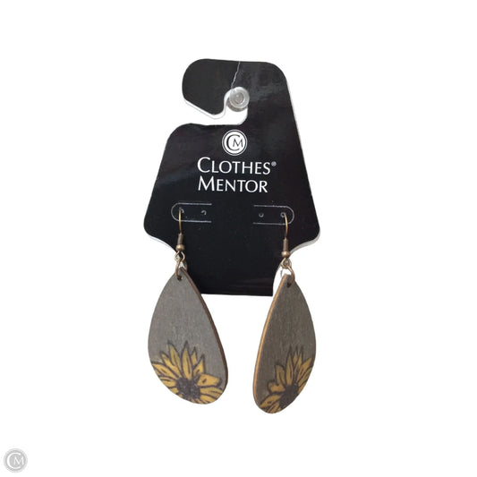 Earrings Dangle/drop By Clothes Mentor