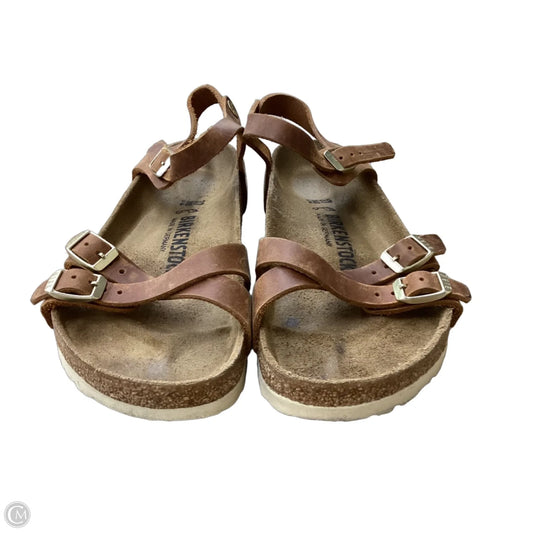 Sandals Flats By Birkenstock In Brown, Size: 6