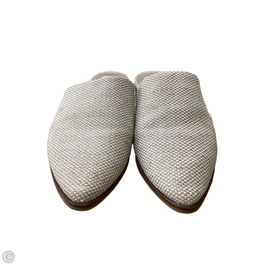 Shoes Flats By Dolce Vita In Beige, Size: 8.5