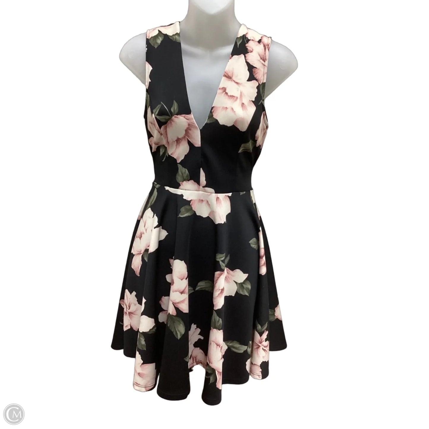Dress Party Short By Clothes Mentor In Floral Print, Size: M