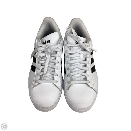 Shoes Sneakers By Adidas In White, Size: 9