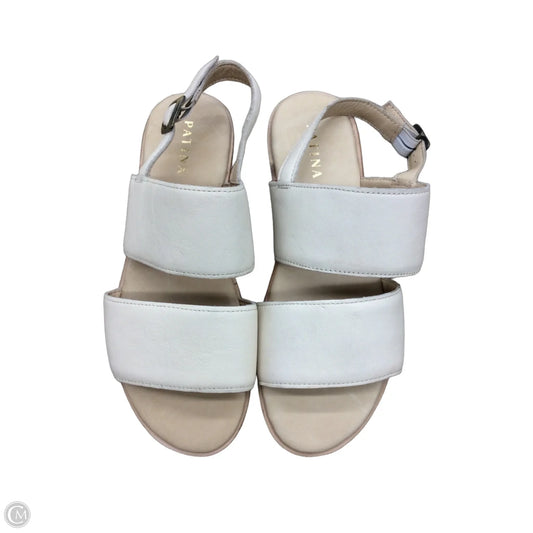 Sandals Flats By Clothes Mentor In Ivory, Size: 7