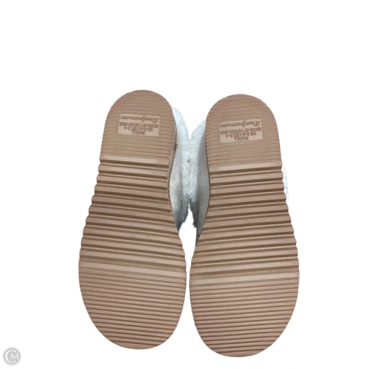 Slippers By Clothes Mentor In Beige, Size: 6