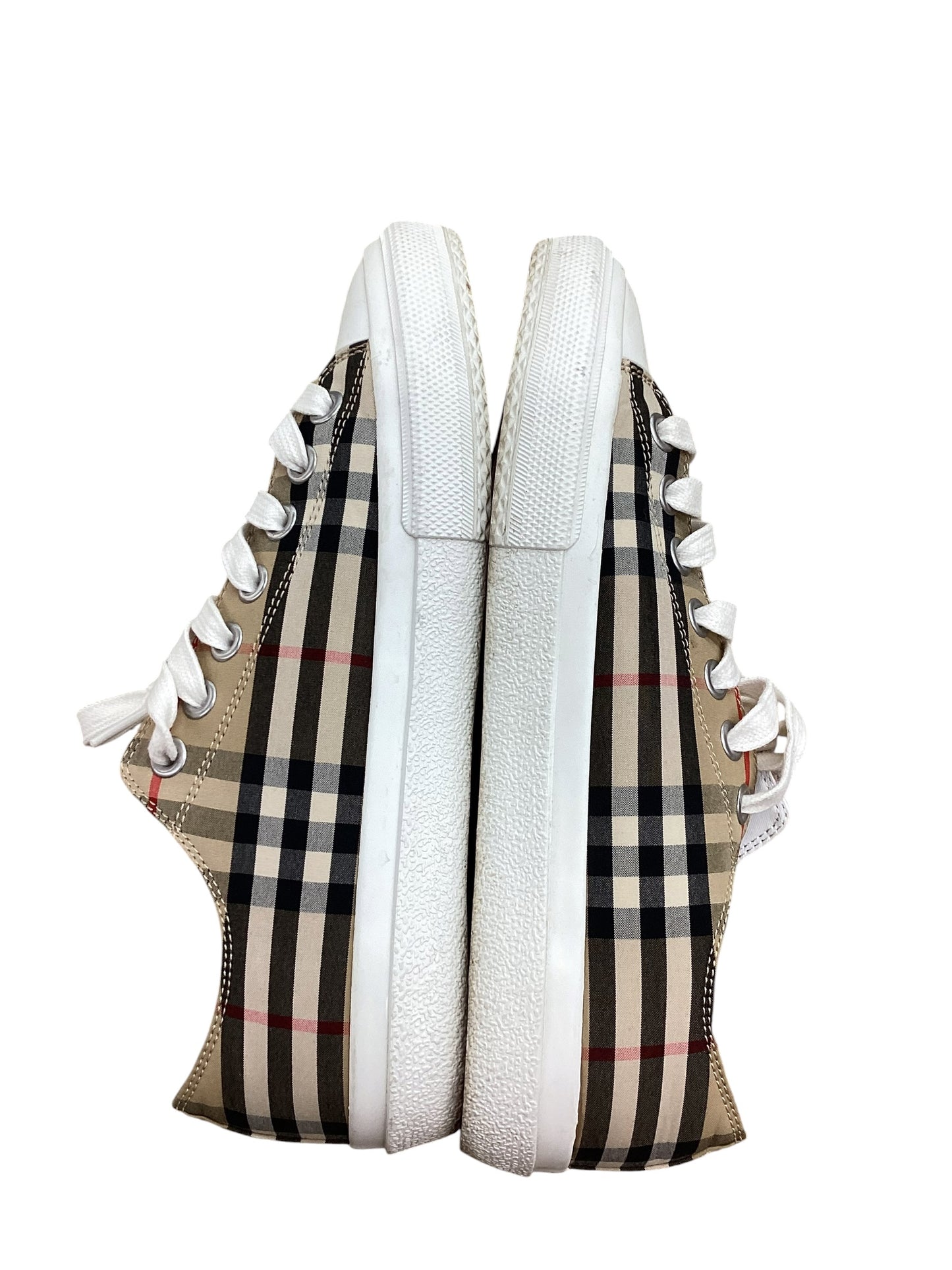 Shoes Luxury Designer By Burberry In Plaid Pattern, Size: 10