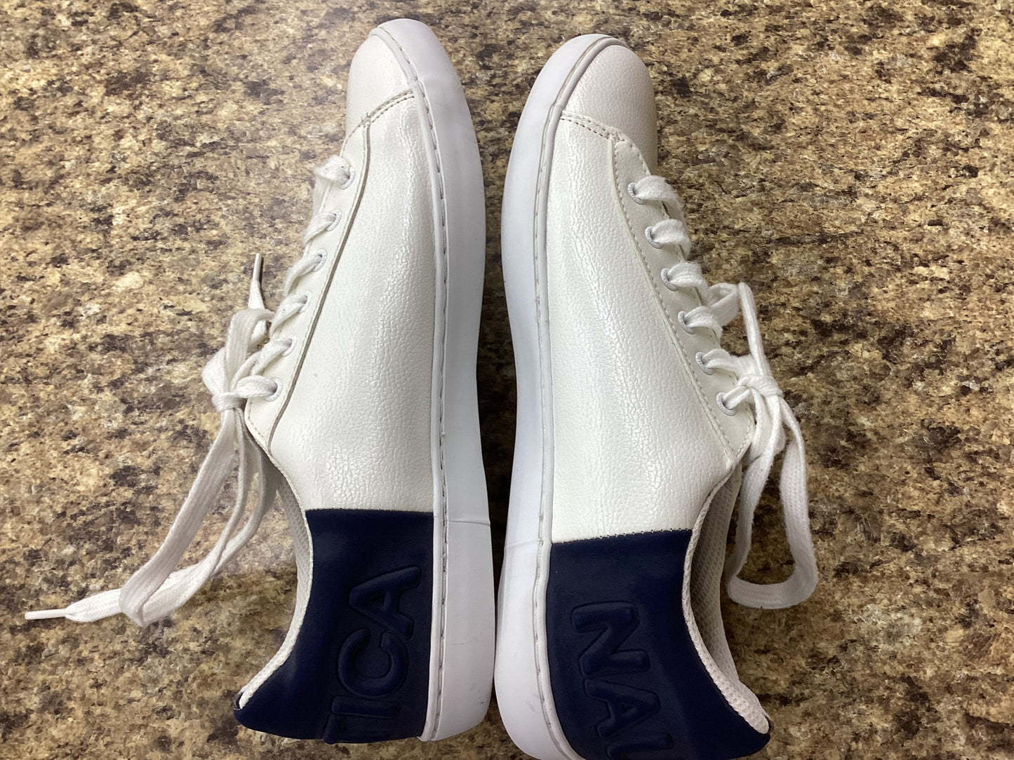 Shoes Sneakers By Nautica In White, Size: 10