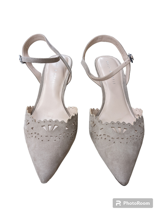 Bcbg sales hayden pump